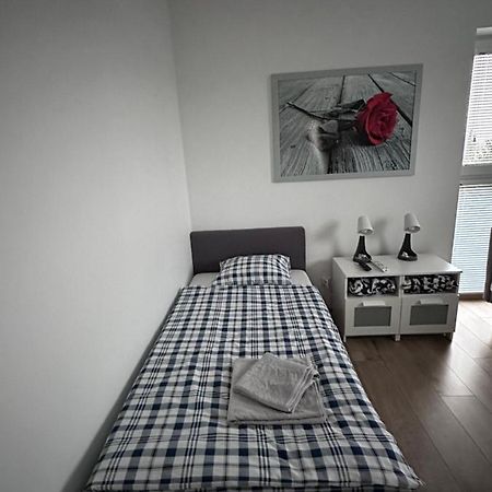 Pruszkowskie Mieszkanko Esterno foto